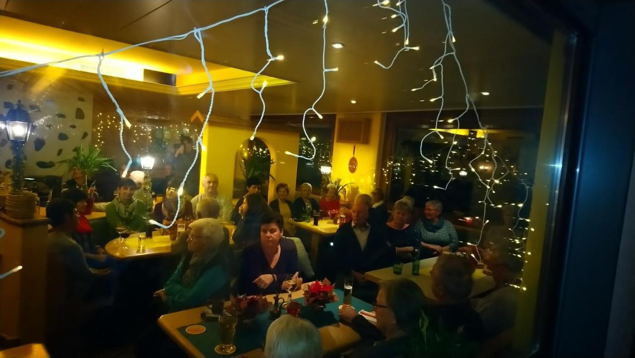 Gasthaus Krone Ubersaxen Extérieur photo