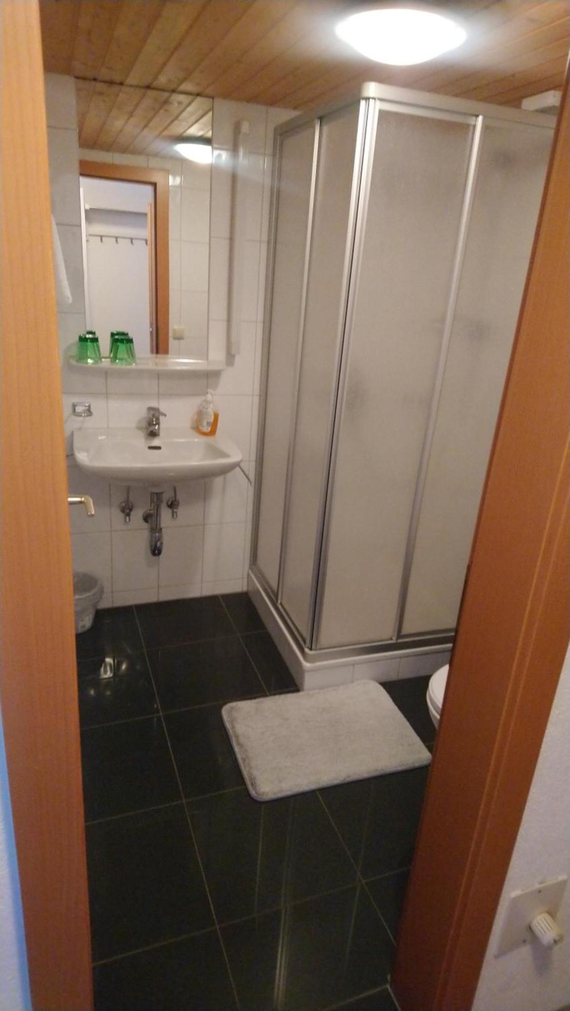 Gasthaus Krone Ubersaxen Chambre photo